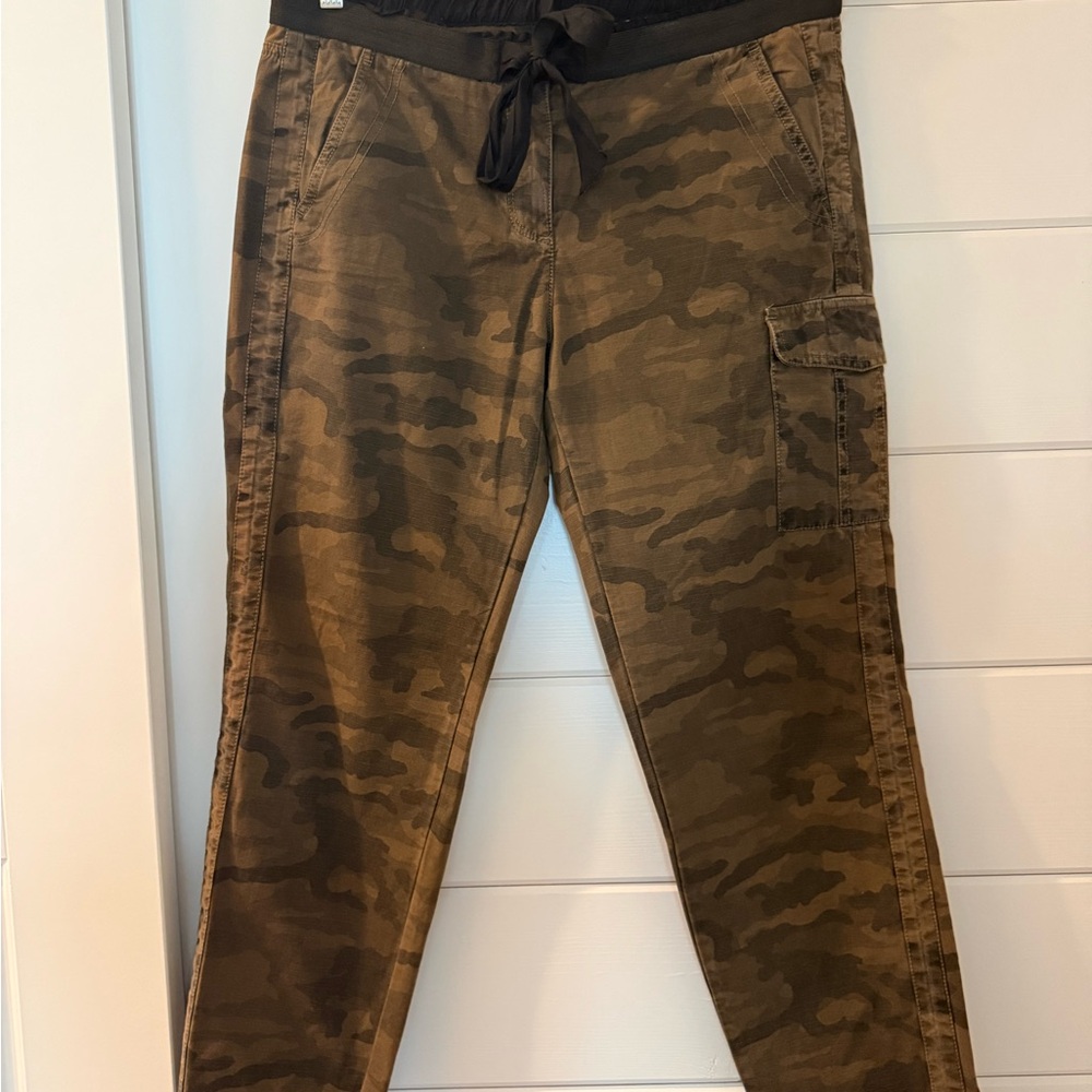 J. Crew Vintage Camo City Fit Pants Sz 8